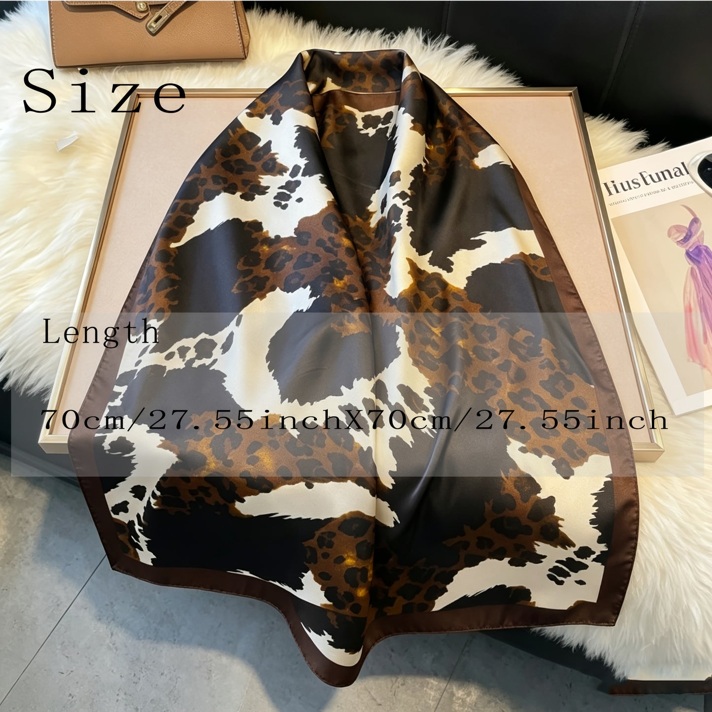 Pañuelo de Seda Blanco y Negro con Leopardo | CasaKimo Silk