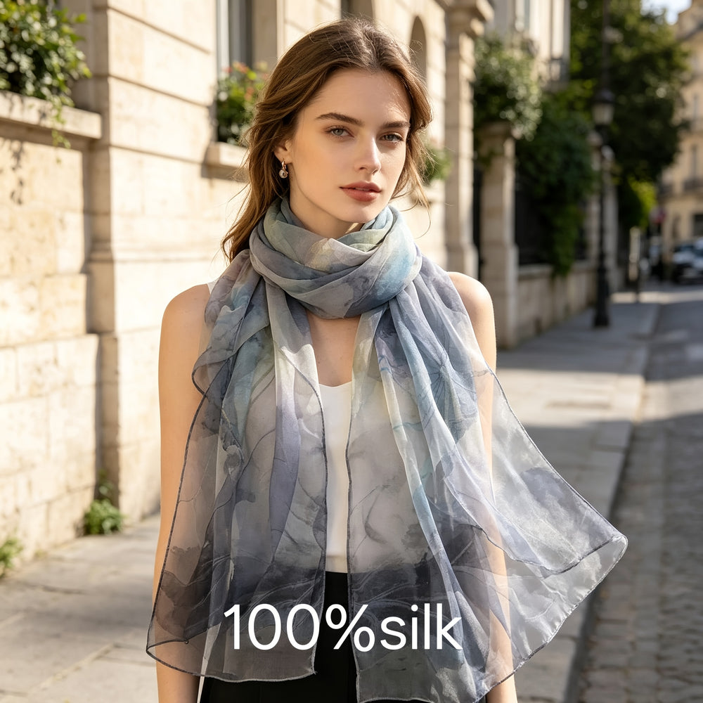 Pañuelo de Seda Gris con Flores de Loto | CasaKimo Silk